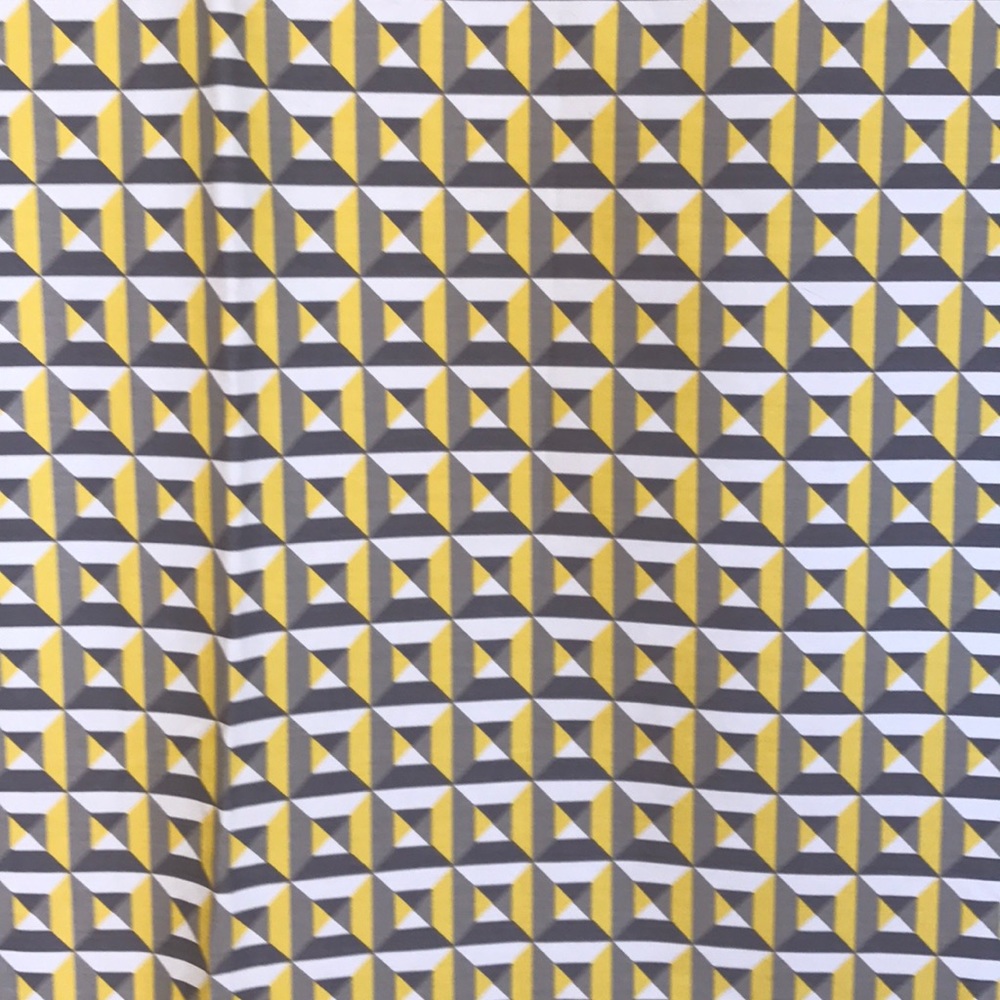 Yellow White Gray 3D Geometric Shower Curtain🌪 - Picture 4 of 7